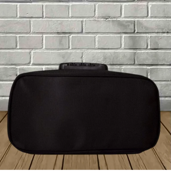 Strio Smell-Proof Travelers Bag With Lock - Image 4