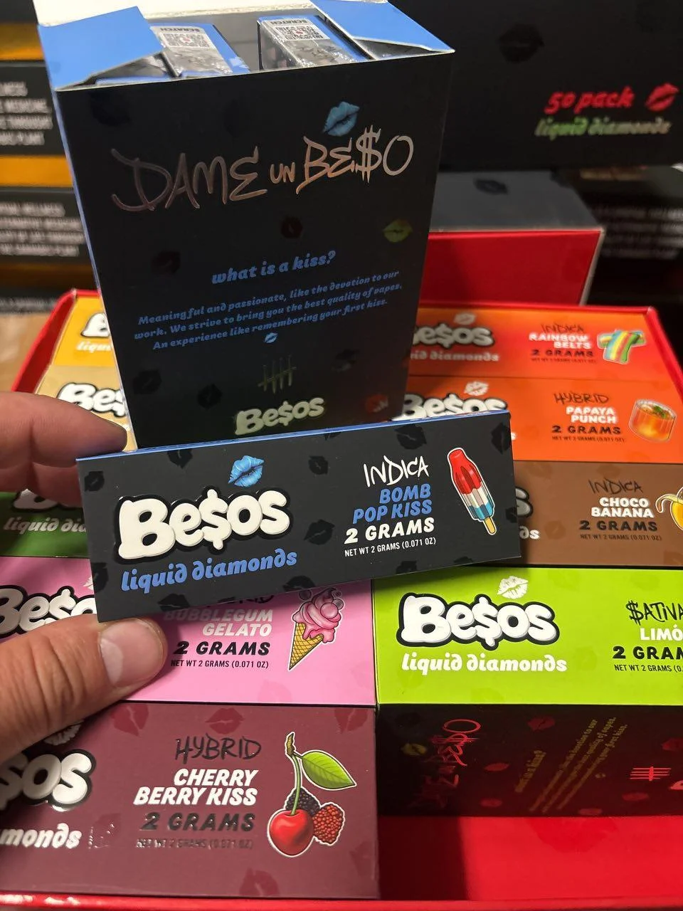 Besos bomb pop kiss